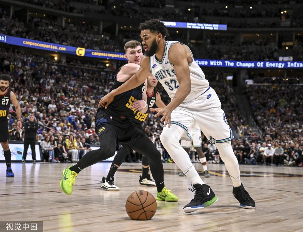 中国足球的 中国足球的